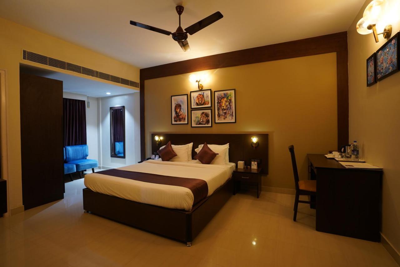 Hotel Neyyar Residency Neyyattinkara Zewnętrze zdjęcie