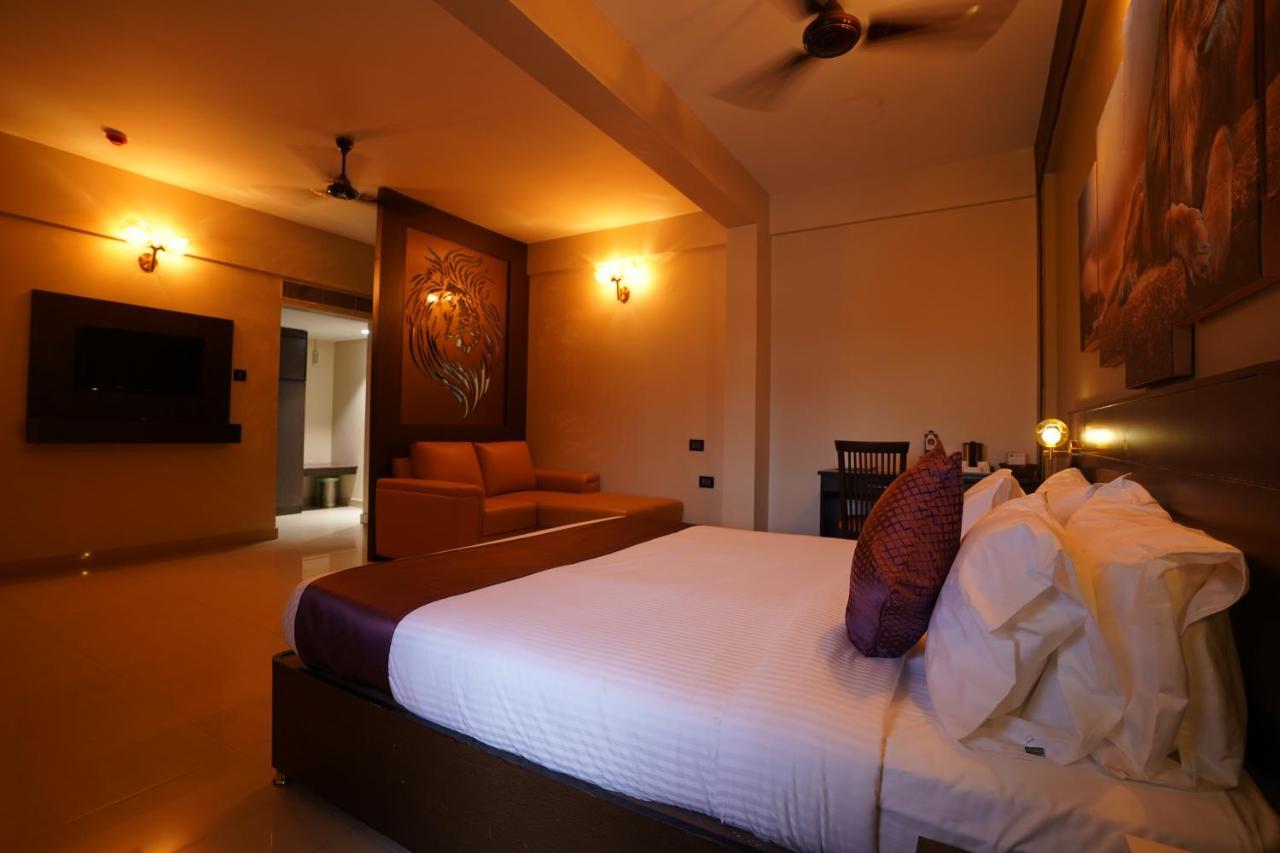 Hotel Neyyar Residency Neyyattinkara Zewnętrze zdjęcie